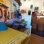 Les De La Casa D'elena * شوليه