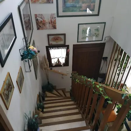Les De La Casa D'elena Cholet